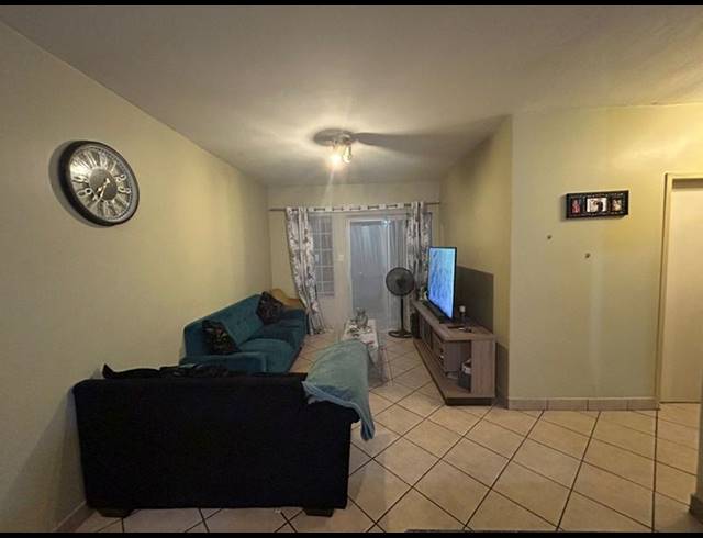 2 BEDROOM PROPERTY TO RENT IN NORTH RIDING